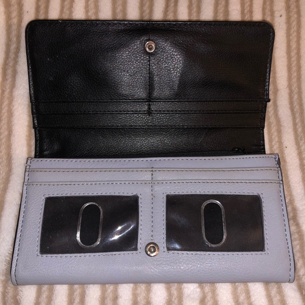 Wallet - Picture 2 of 5